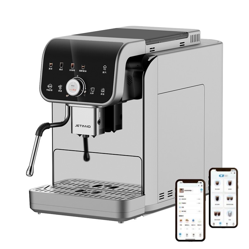 Máquina de café expresso em casa com varinha de vapor